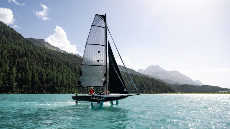 Lakefly.ch GmbH est une entreprise suisse spécialisée dans la vente et la formation dans le domaine de la voile sur foil. En tant qu'importateur général officiel du Gerys 4.7, Lakefly.ch propose des produits de qualité alliant innovation et performance dans la voile sur foil haut de gamme. L'entreprise dispose de sa propre école de voile sur foil, où des formateurs professionnels encadrent à la fois les débutants et les navigateurs expérimentés. Avec une large gamme d'équipements, d'accessoires et de formations, Lakefly.ch GmbH met l'accent sur un service client de premier ordre et une expertise reconnue pour promouvoir la passion de la voile sur foil en Suisse et au-delà.